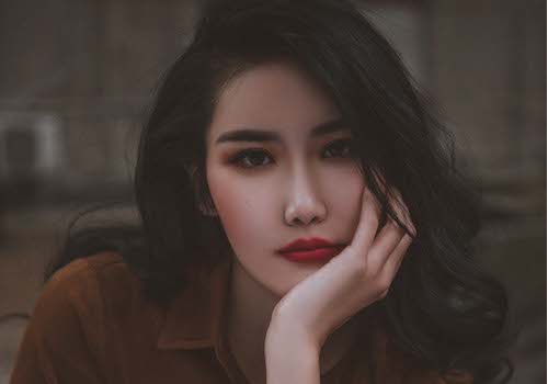 李莎丽 李莎丽